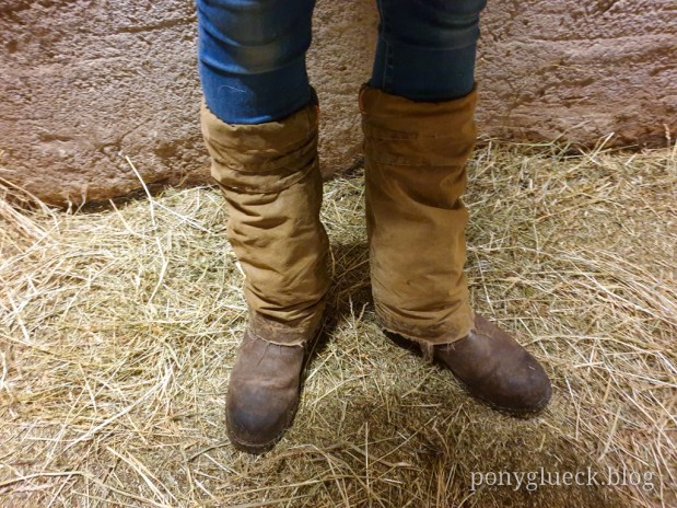 Zu schade zum Wegwerfen I – DIY-Stulpen aus&nbsp;Jackenärmeln